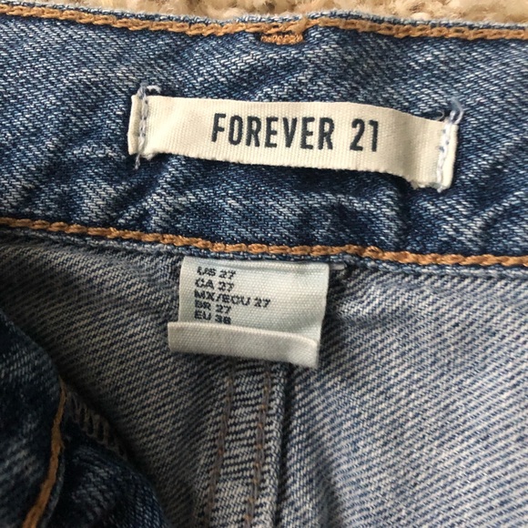 F21 Distressed Straight Leg Mom Jeans - Picture 4 of 4